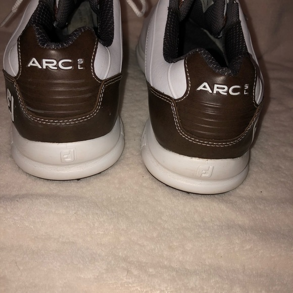 Footjoy Golf Shoes EUC, worn once - Picture 2 of 5